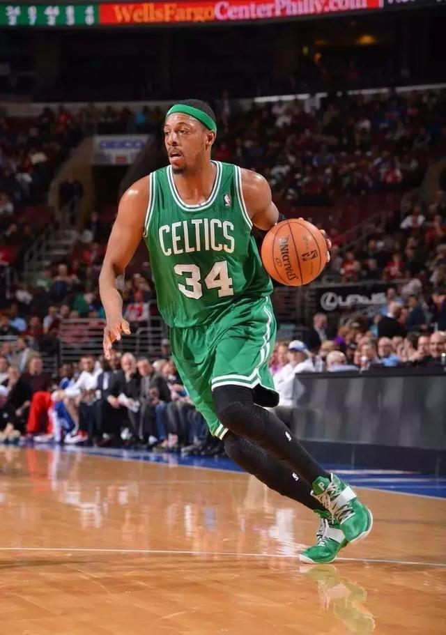 牌同时按下 牌同时按下